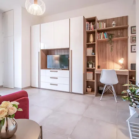 House Exclusive Near Metro A Apartment
