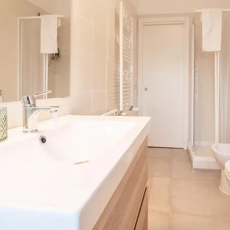 House Exclusive Near Metro A Appartamento *
