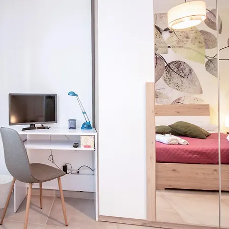House Exclusive Near Metro A Appartamento