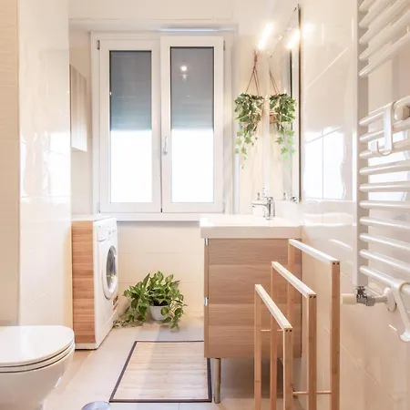 House Exclusive Near Metro A *
