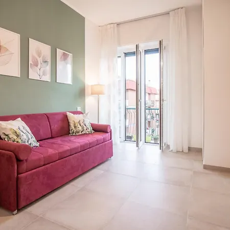 Apartment House Exclusive Near Metro A *